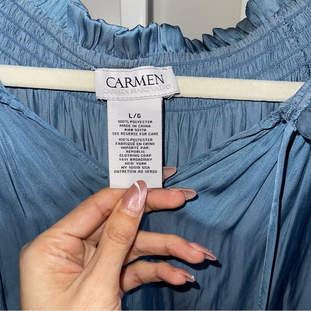 Carmen Marc Valvo Blue Satin Peasant Blouse Long Sleeve Smocked Neck Size L - Picture 3 of 4